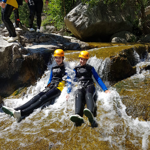 randonnee-aquatique-canyoning-famille-les-vans-ardeche-chassezac